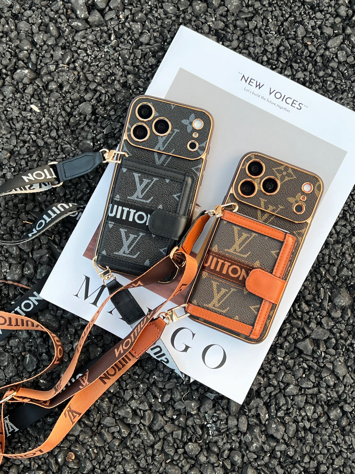 Funda para teléfono con monograma vintage, bolsillo y correa desmontable