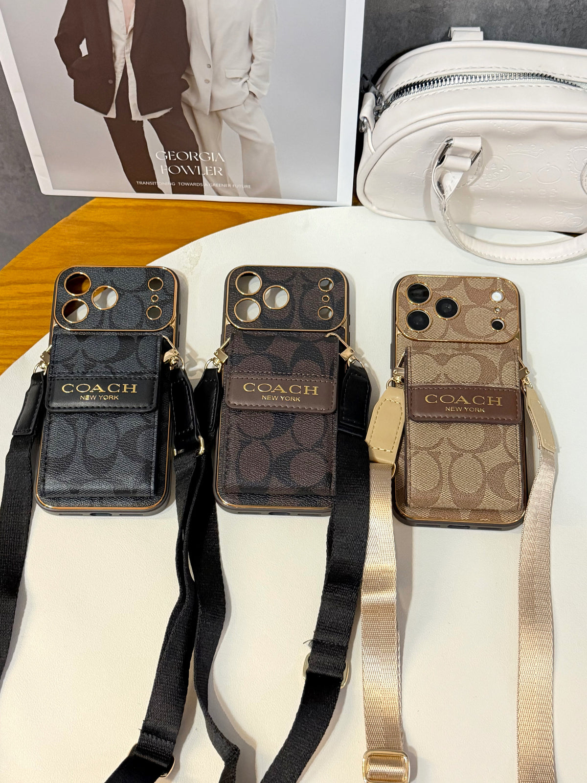 Funda iPhone con patrón de firma vintage | Tarjetero y correa cruzada