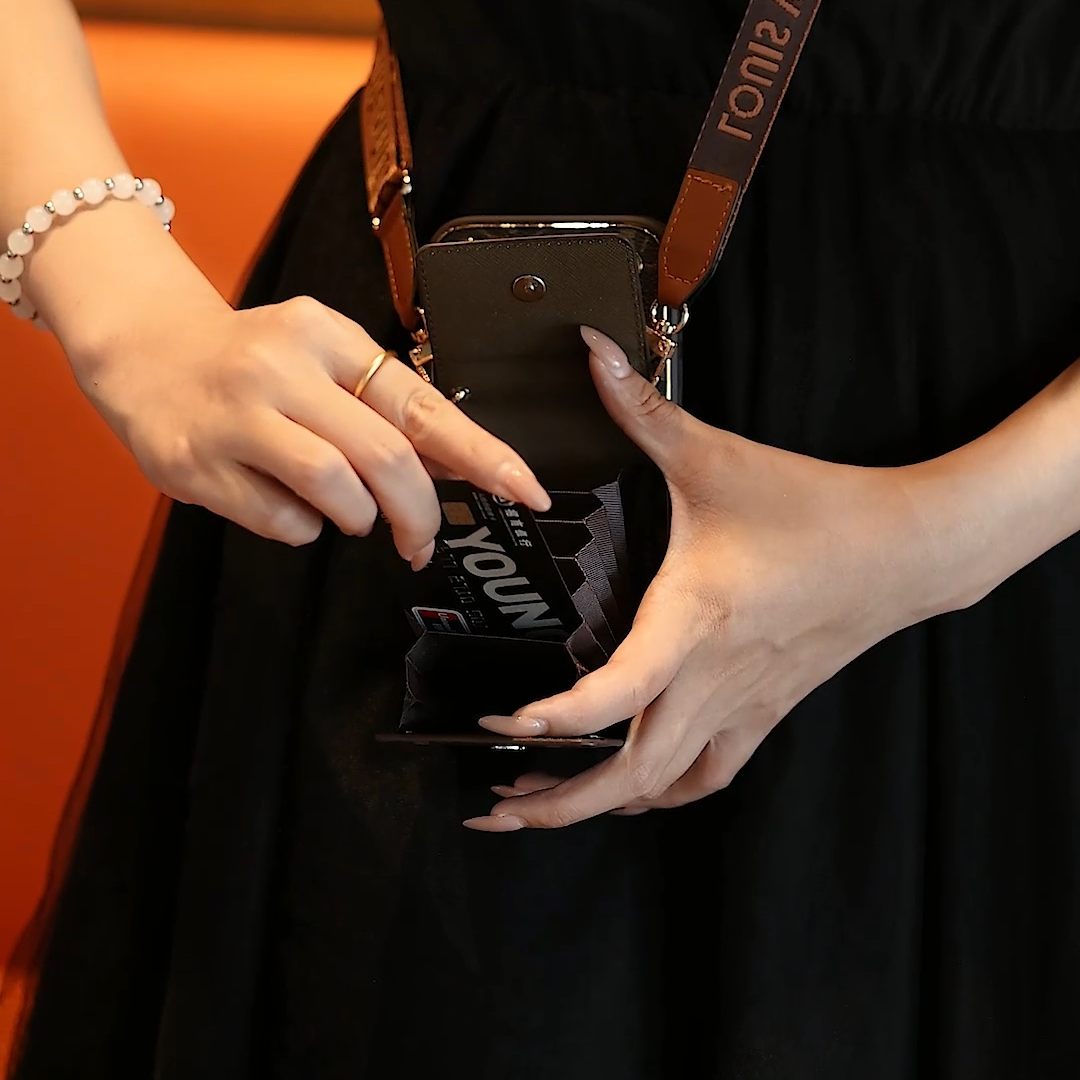 Nuevo estuche clásico de lujo para iPhone con tarjetero y correa cruzada 012