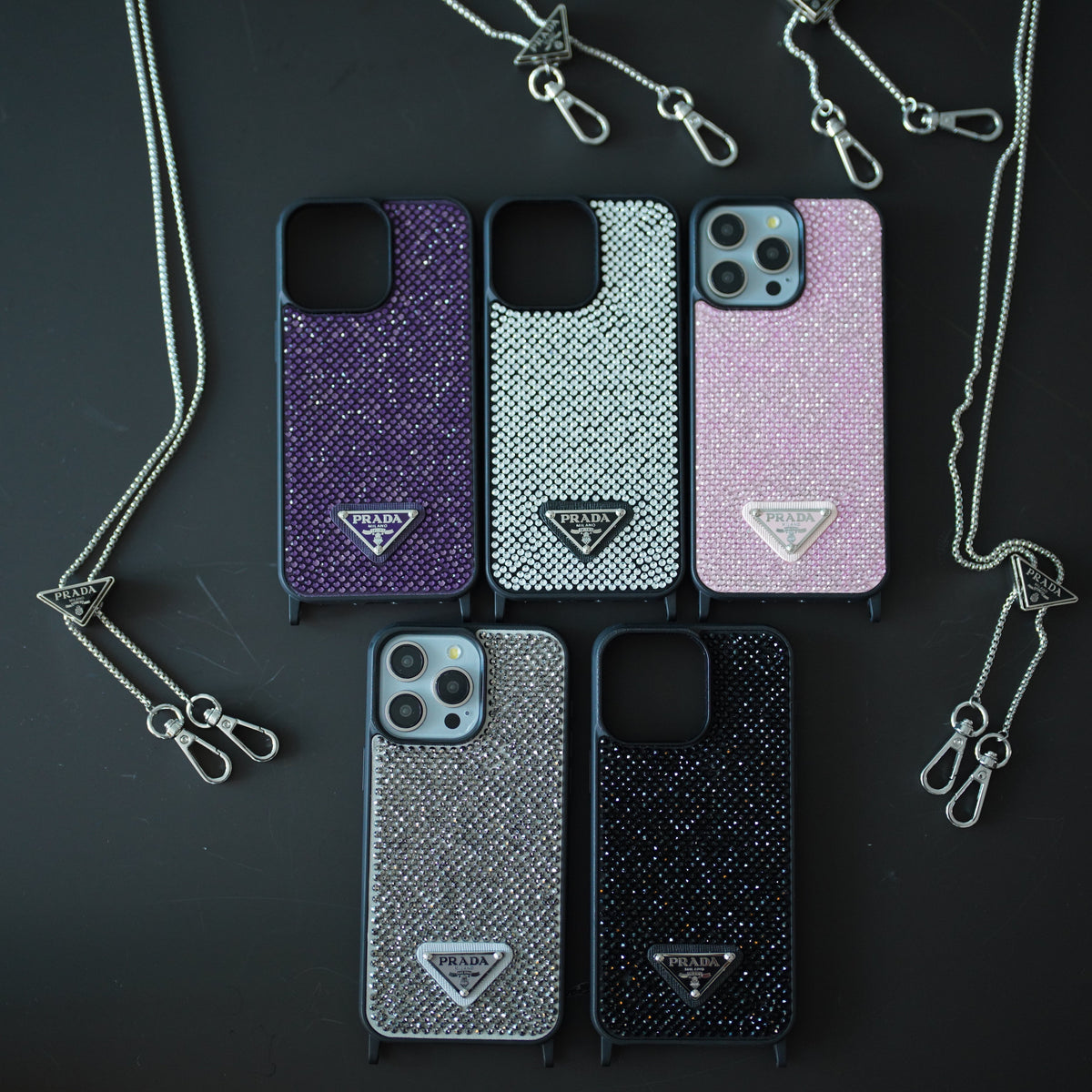 Funda de iPhone con bandolera de diamantes de lujo