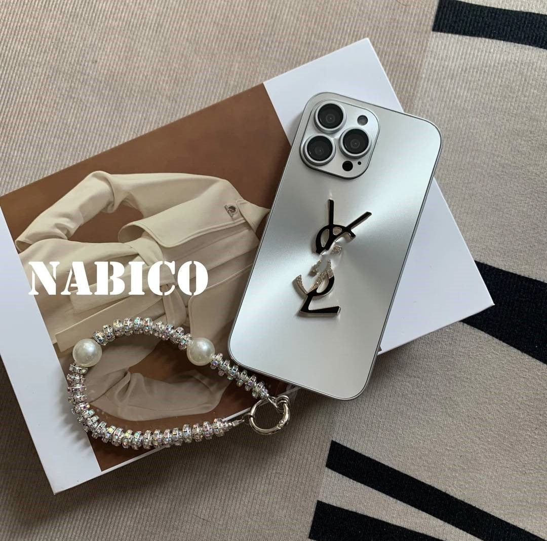 Elegant Letter Shine x Mono iPhone-fodral med kedja