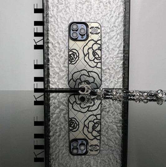CAMELLIA-INSPIRERAD IPHONE-FODRAL MED UNIK DESIGN
