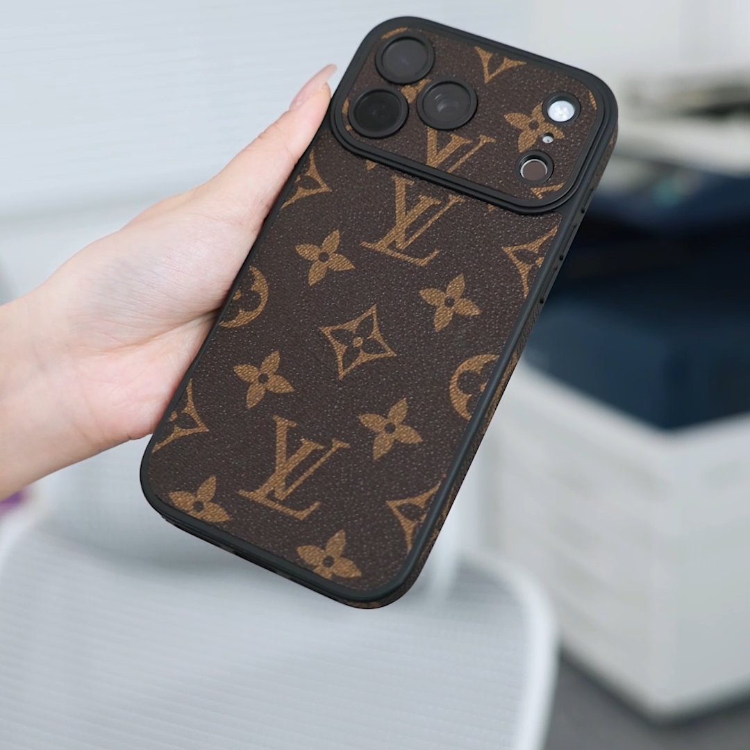 Funda MagSafe clásica de cuero para iPhone