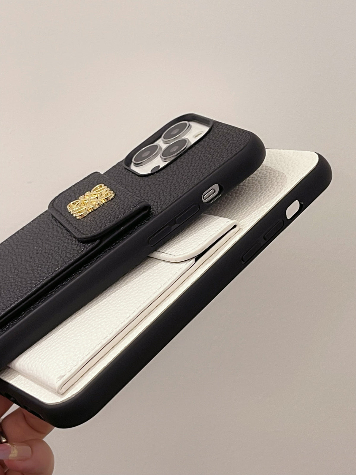 Funda de lujo para iPhone con tarjetero negro-QBK240603