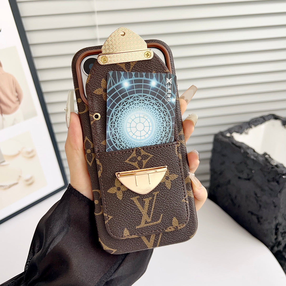 Funda cruzada de lujo para iPhone con bolsillo para tarjetas y correa desmontable