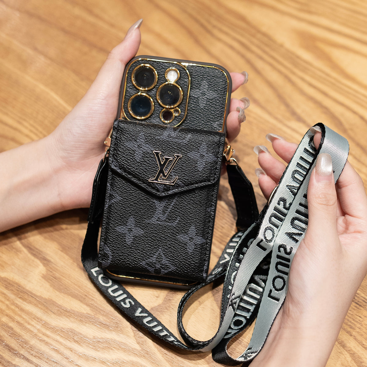 Funda de iPhone con tarjetero de lujo clásico