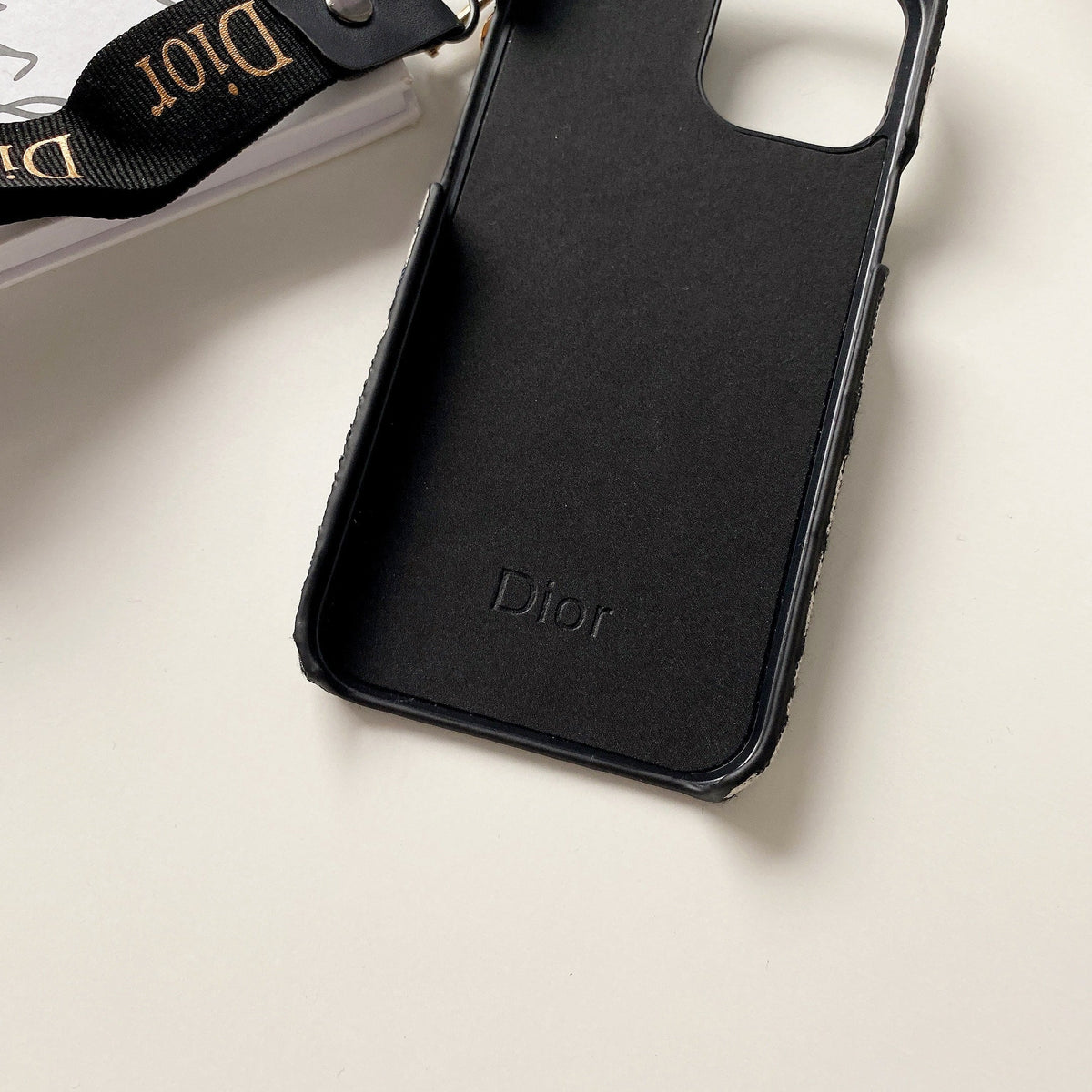 Modefodral till iPhone med rem Svart-GS240315