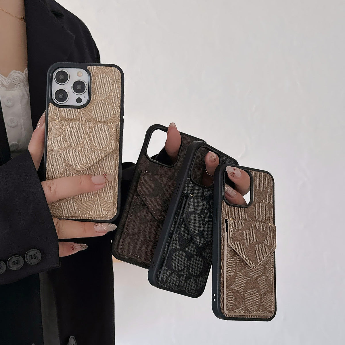 Klassiskt iPhonefodral Med Korthållare Och Rem Ljus Svart -SJ240513