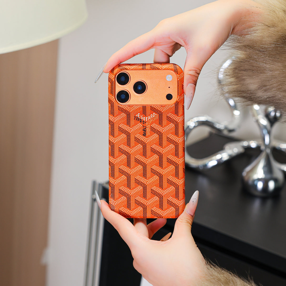 Funda de iPhone naranja texturizada de lujo: cubierta protectora elegante a prueba de golpes